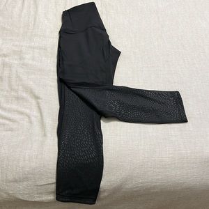 lululemon Mesh Patterned Crop